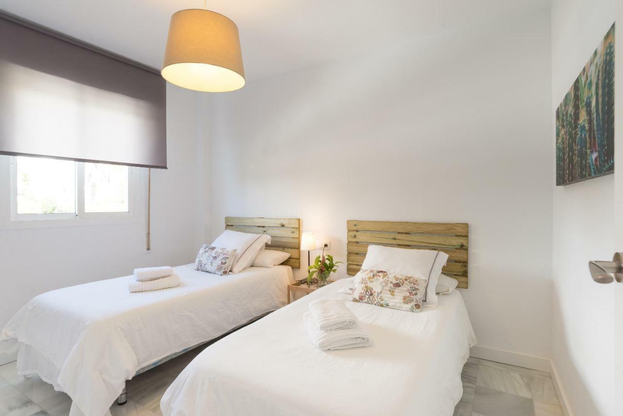 Benalmadena: Adosado Con Piscina Y Jardin Βίλα Εξωτερικό φωτογραφία