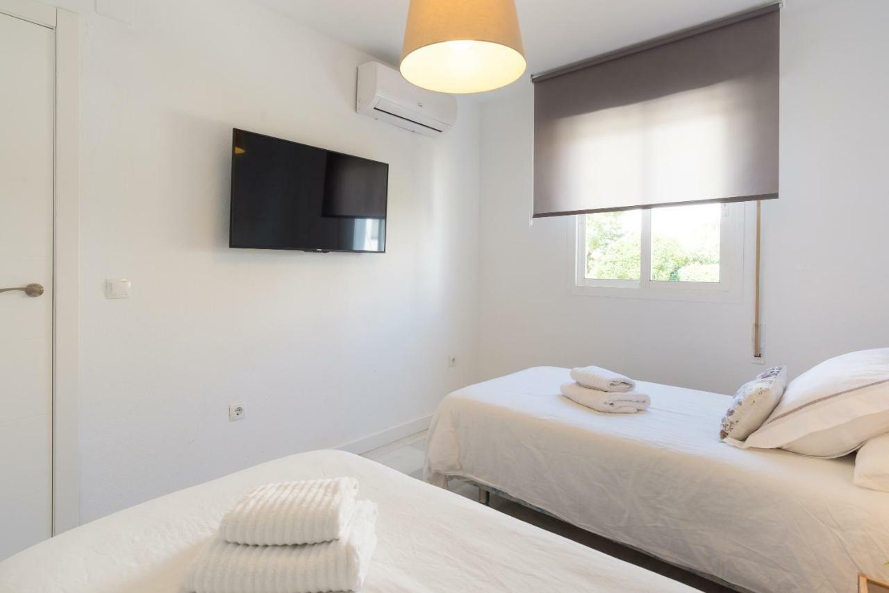 Benalmadena: Adosado Con Piscina Y Jardin Βίλα Εξωτερικό φωτογραφία